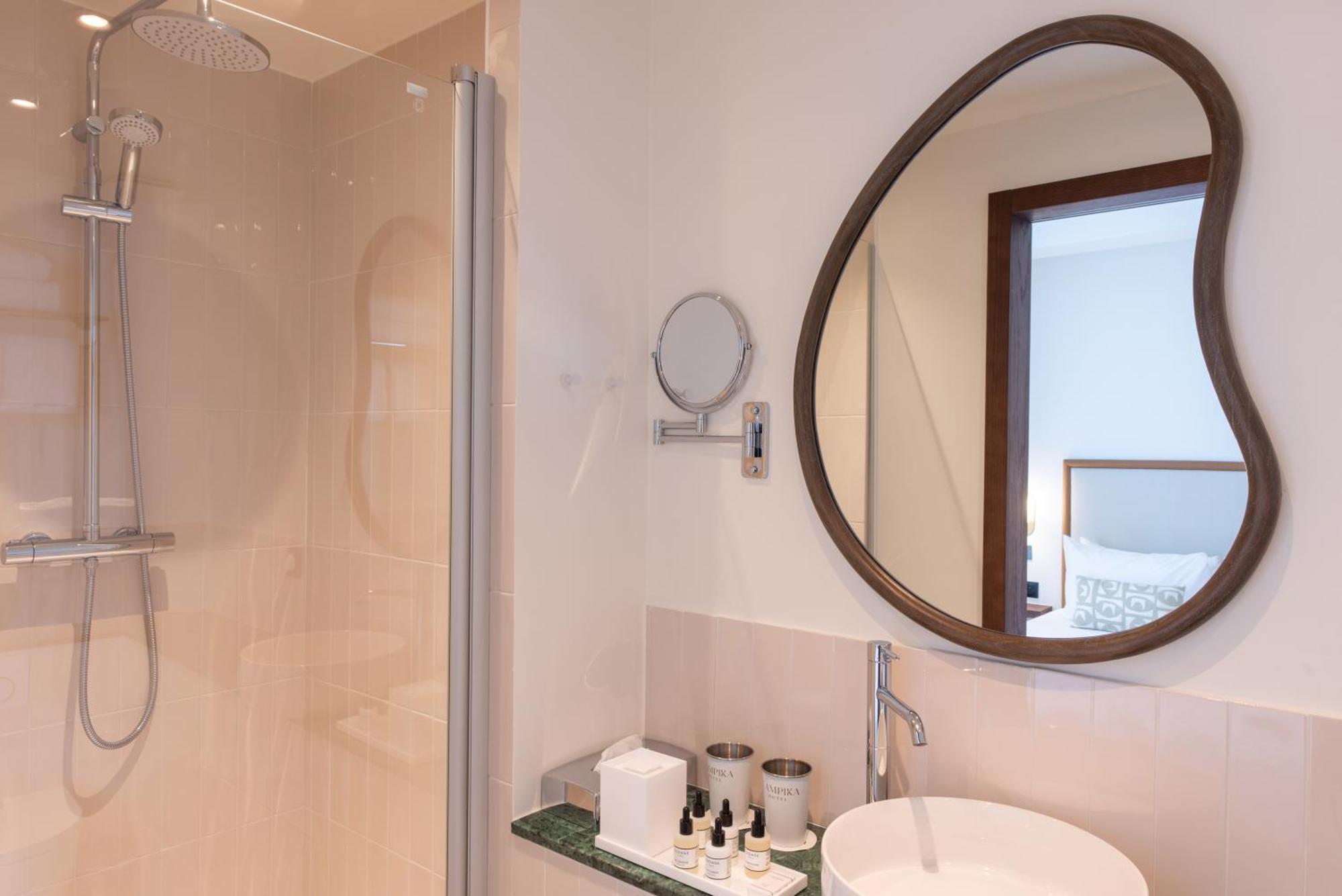 Le Lampika Hotel París Habitación foto